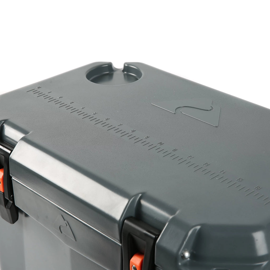 26 Quart Roto-Molded Cooler O254