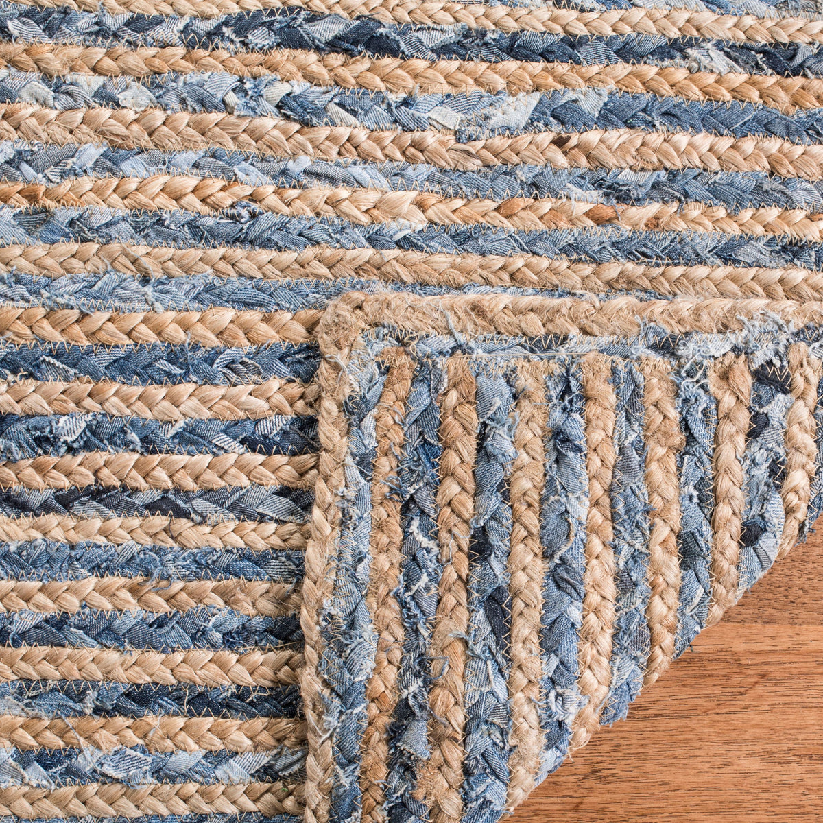 6' x 6' Round Natural Blue Braided Striped Jute Area Rug Q962091