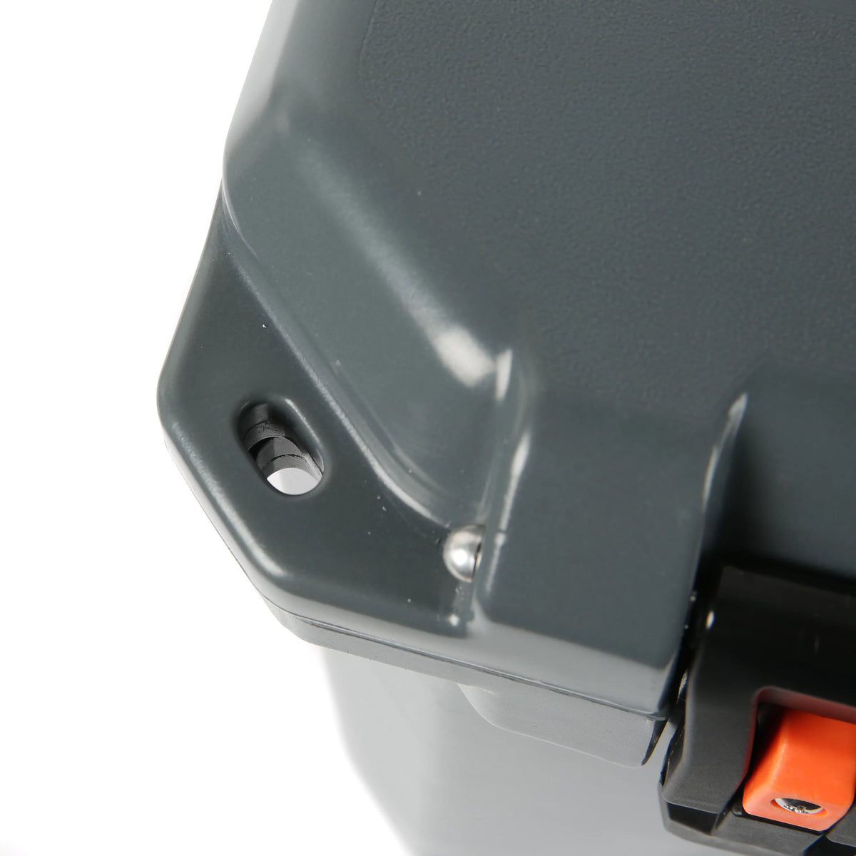 26 Quart Roto-Molded Cooler O254