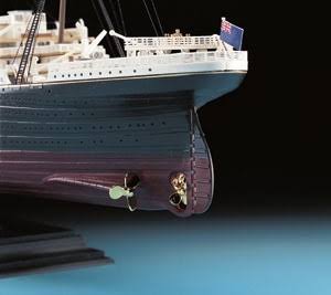 1/400 Scale Plastic Titanic Kit A319553