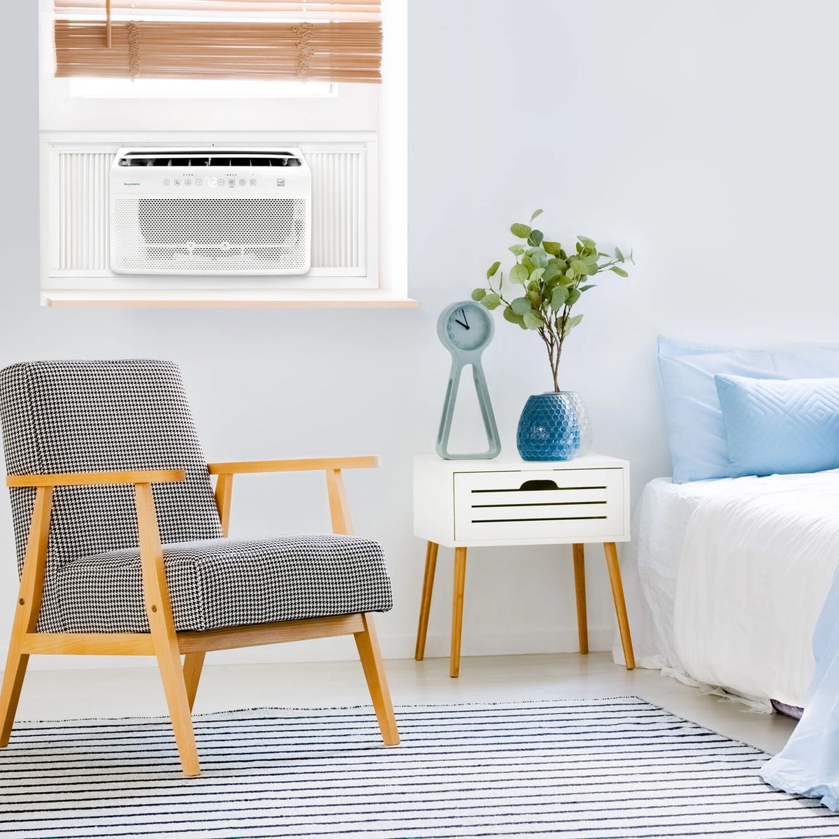10,000 BTU Window Mounted Inverter Air Conditioner with Remote Control G4632