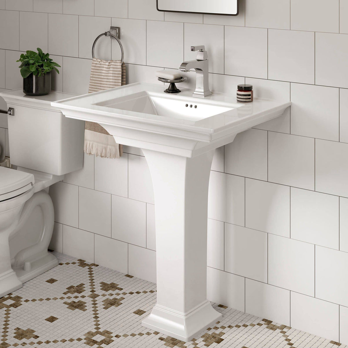 Brushed Nickel Single Hole Bathroom Faucet E356