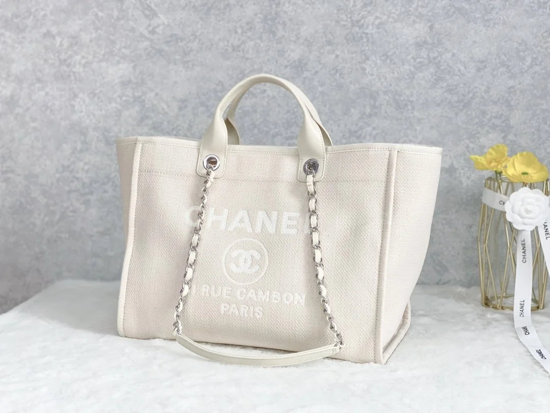 Cream Shoulder Bag M66672