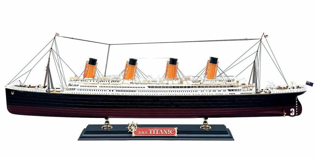 1/400 Scale Plastic Titanic Kit A319553