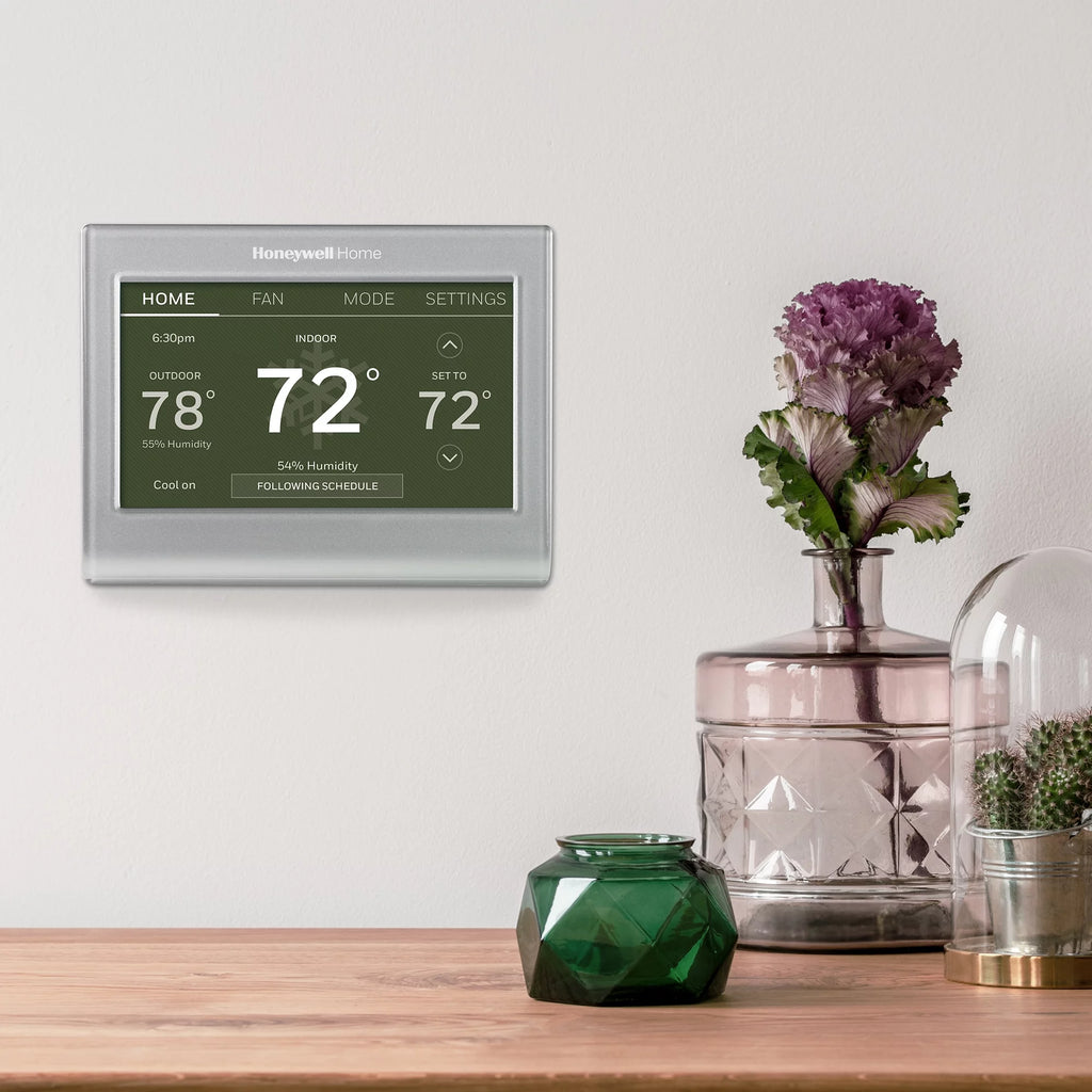 Smart Color Thermostat R7818