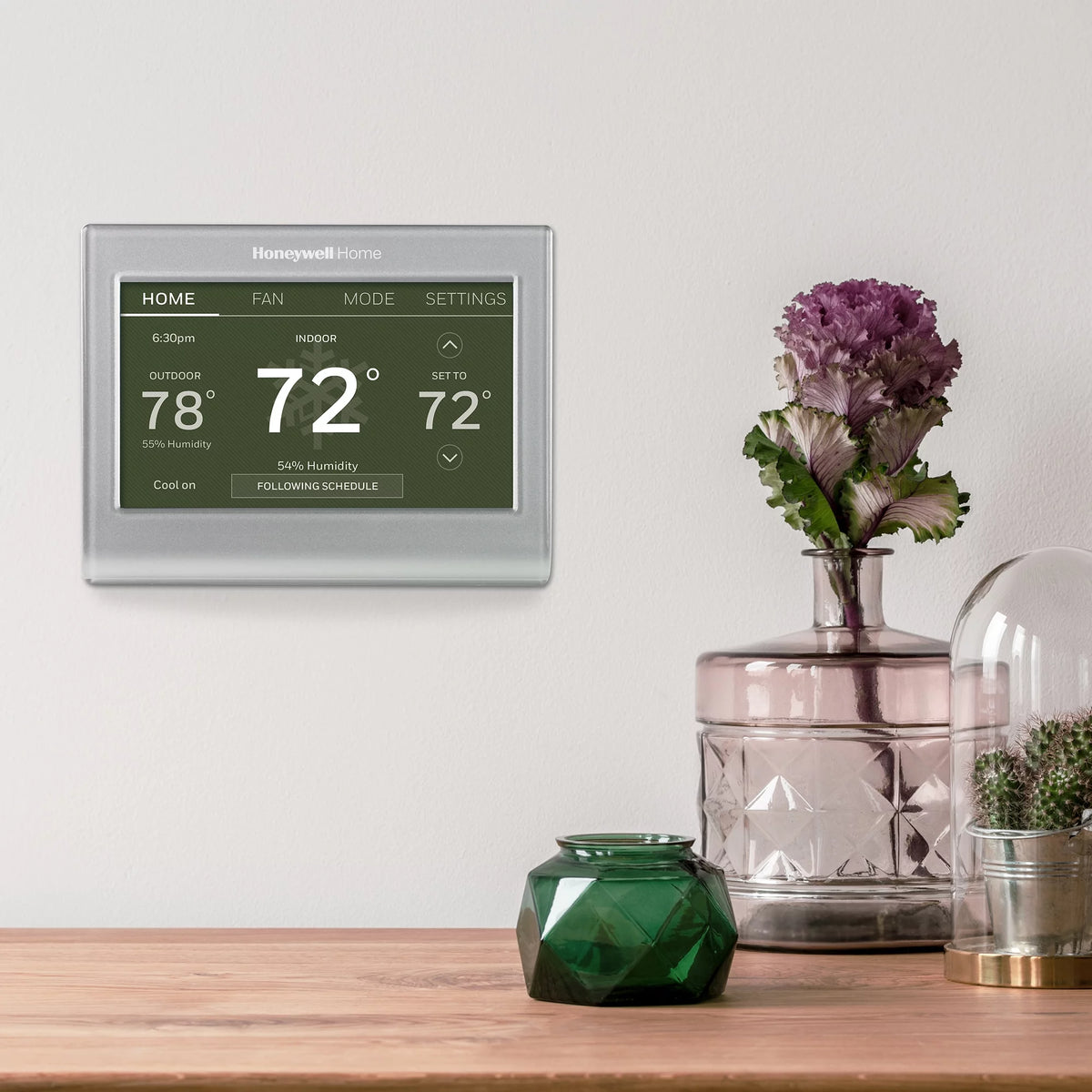Smart Color Thermostat R7818