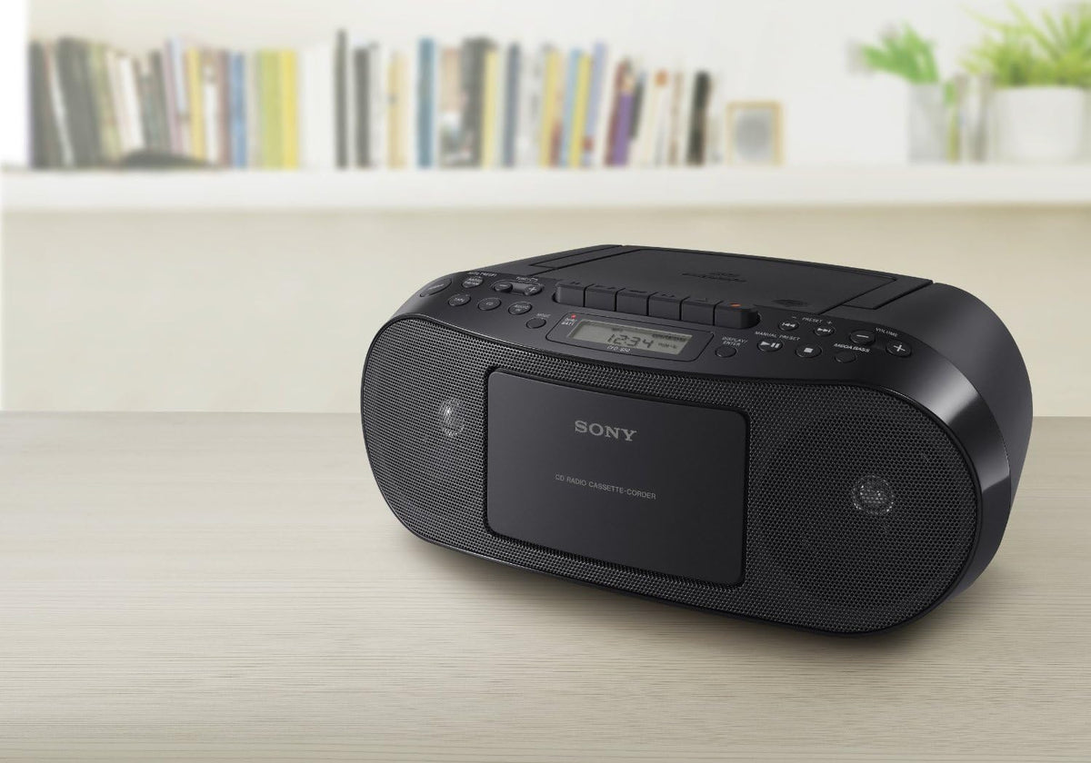 Portable CD Cassette AM/FM Radio Boombox D746