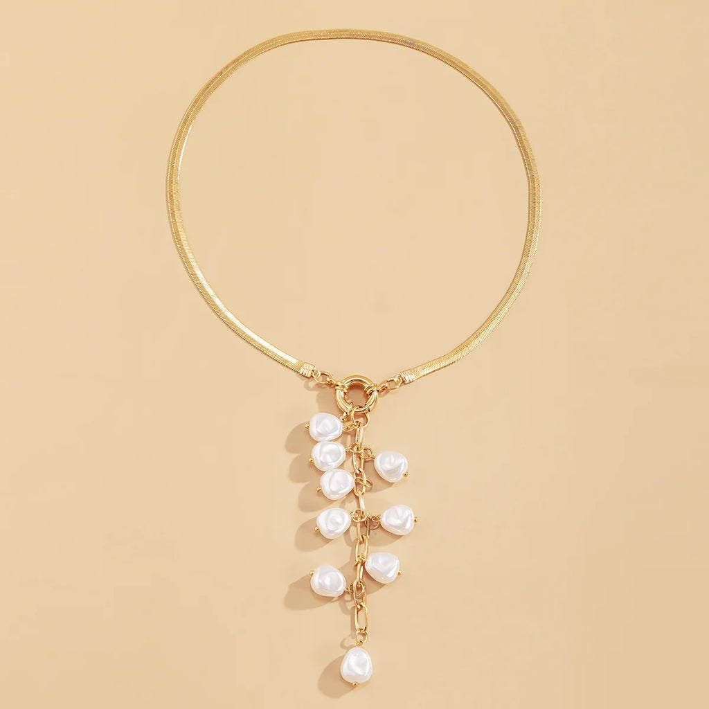 Faux Pearl Pendant Necklace F7940