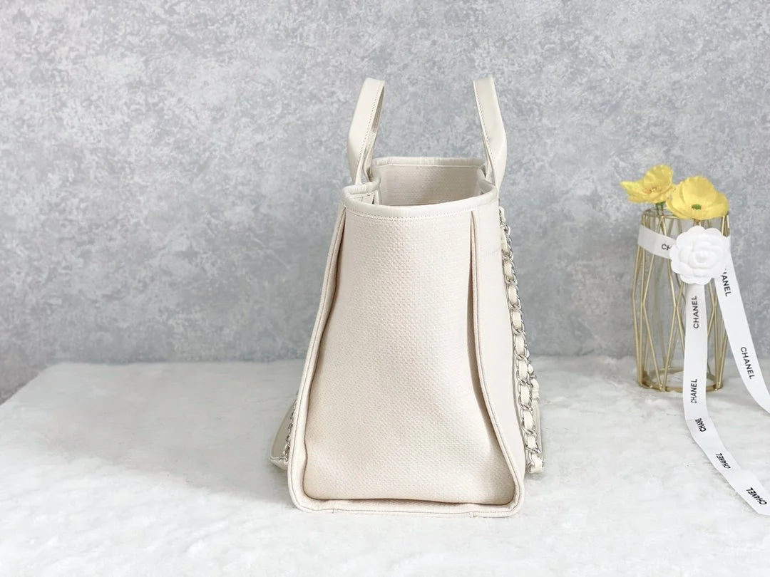 Cream Shoulder Bag M66672